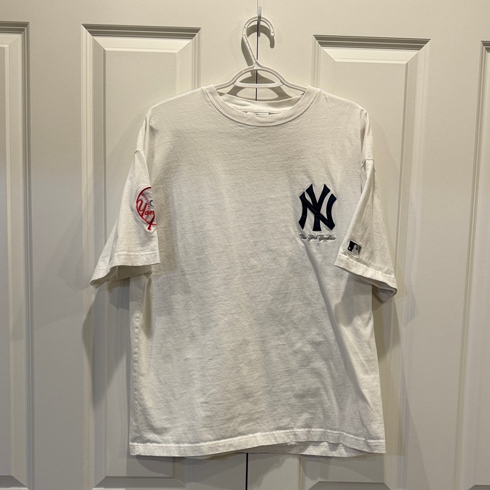 New York Yankees White and Navy Men's T-Shirt